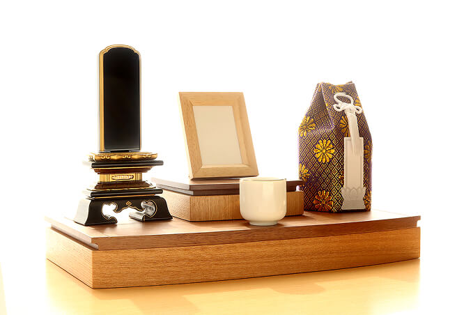 仏壇・遺影の供養手配