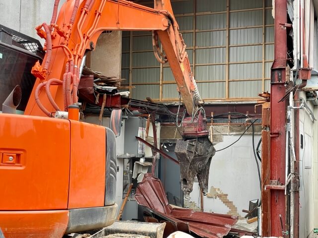 福山で鉄骨造の解体工事の流れ