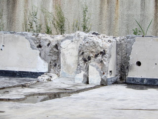 広島の解体工事で基礎撤去しないリスク