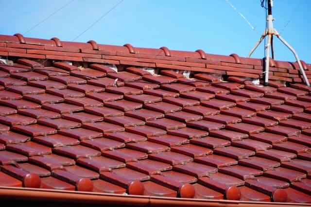 倉敷で瓦屋根のアスベスト除去対策