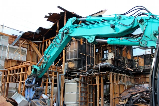 倉敷で火事の解体前に必要な手続き