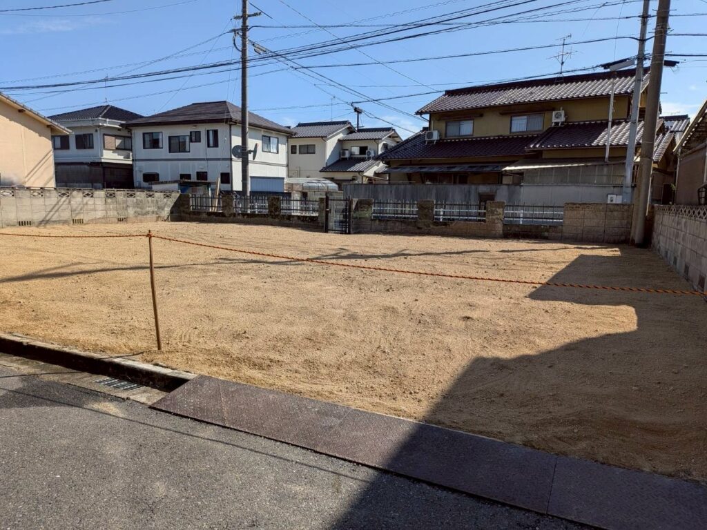 倉敷市の木造住宅解体後に整地された更地の様子
